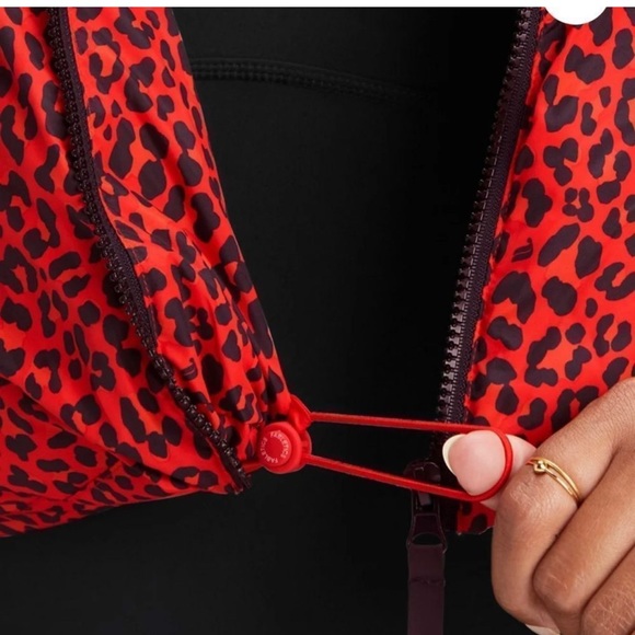 Fabletics Cropped Puffer Jacket - Picture 9 of 10